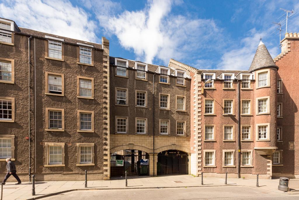 The Wee Thistle Edinburgh Exterior photo