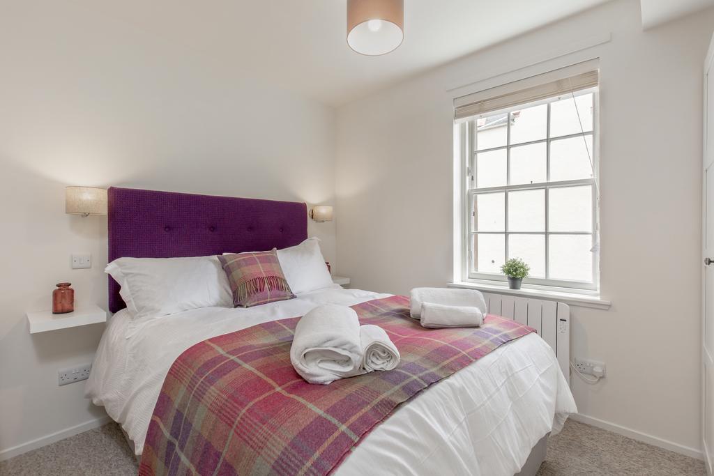 The Wee Thistle Edinburgh Exterior photo